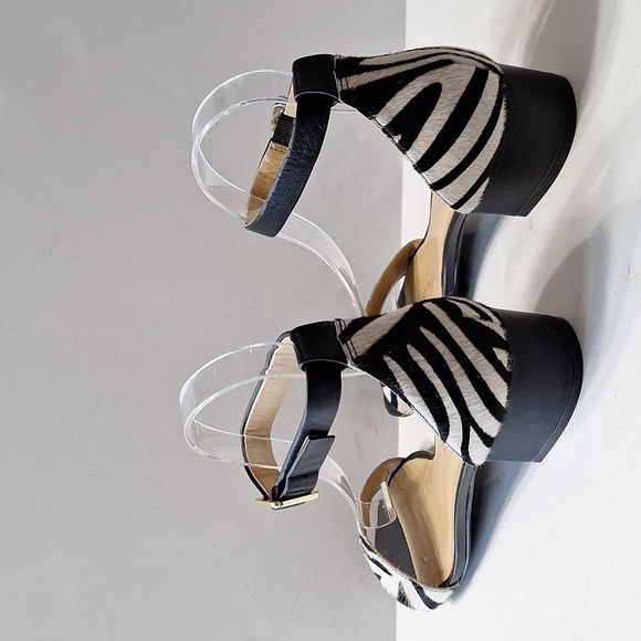Talbots Black White Animal Print Calf Hair Mobwife Preppy Heel Sandals Size 9 - Picture 8 of 13